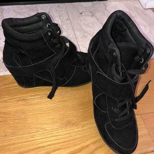 Winter ankle boots